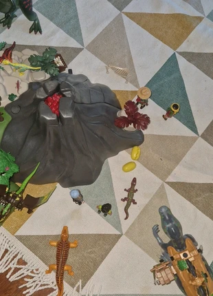 Lot playmobil dinosaures + volcan, brand: Playmobil, condition: Very good, size: Preemie, up to 44cm, €58.00, €61.60 includes Buyer Protection