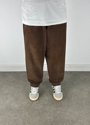 Pantalon vintage large coupe baggy / carotte en velours côtelé / corduroy marron, merk: Vintage Dressing, staat: Heel goed, maat: S, € 22,00, € 23,80 inclusief Kopersbescherming Pro