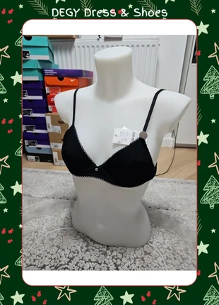 Soutien-gorge noir en coton Kiabi 80B, brand: Kiabi, condizioni: Nuovo senza cartellino, taglia: 65B | IT 0B, €1.00, €1.75 include la Protezione acquisti Pro