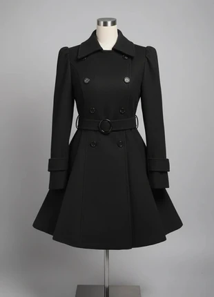 Manteau Évasé Noir Élégant – Style Victorien / Chic Gothique / Hiver Classy / Silhouette Cintrée, marque: Maison Dareléa, état: Très bon état, taille: M / 38 / 10, 110,00 €, 116,20 € Protection acheteurs (Pro) incluse