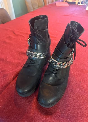 Zwarte bikerboots, marque: onbekend, état: Bon état, taille: 41, 7,50 €, 8,58 € Protection acheteurs incluse