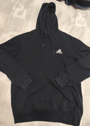 Felpa Adidas nera, brand: adidas, condizioni: Ottime, taglia: L, €10.00, €11.20 include la Protezione acquisti