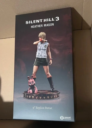 Heather Mason Silent Hill Figure, marke: silent hill, zustand: Neu, größe: Frühchen, bis 44, 152,00 €, 160,30 € inklusive Vinted-Käuferschutz