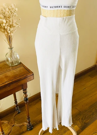 pantalon large cotele blanc taille haute primark taille M confortable ete casual long bas volant, brand: Primark, condition: Very good, size: M / 38 / 10, €14.00, €15.40 includes Buyer Protection