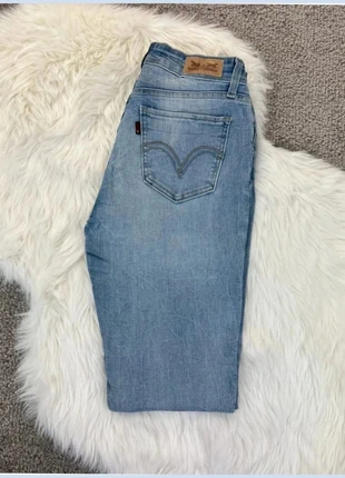 Levi’s Legging Jeans - Taille 30, brand: Levi's, condizioni: Ottime, taglia: XXXS / IT 34 / EU 30, €12.80, €14.14 include la Protezione acquisti Pro