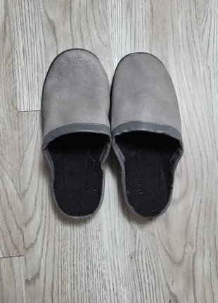 Chaussons fermer gris Taille 39 Très Bon État, condition: Very good, size: 39, €4.90, €5.85 includes Buyer Protection