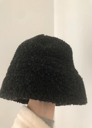 Bonnet moumoute epais vintage, merk: Vintage Dressing, staat: Heel goed, maat: Universele maat, € 6,00, € 7,00 inclusief Kopersbescherming