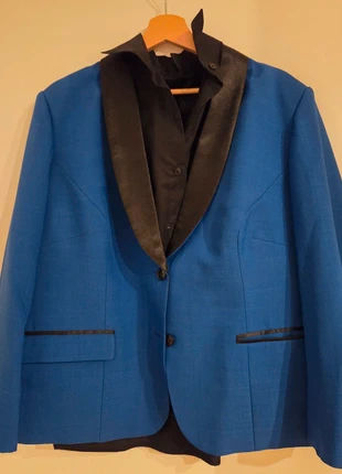 Ladies Tuxedo Jacket & Shirt, marque: Tailor Made, état: Neuf sans étiquette, taille: 4XL / 48 / 20, 20,00 €, 21,70 € Protection acheteurs incluse