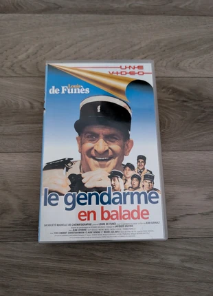 Cassette vidéo VHS "Le gendarme en balade", staat: Goed, € 2,50, € 3,33 inclusief Kopersbescherming