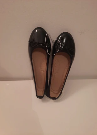 Ballerines noires pimkie, marque: Pimkie, état: Neuf sans étiquette, taille: 38, 8,00 €, 9,10 € Protection acheteurs incluse