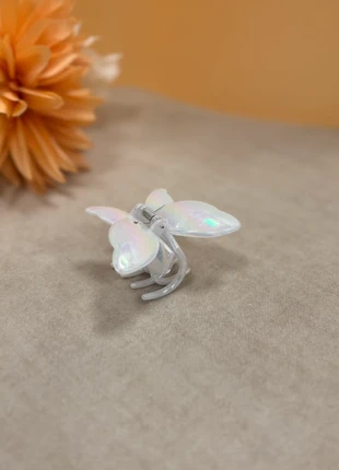 Pearl Butterfly Hair Clip – New & Elegant / Parel Vlinder Haarclip – Nieuw & Elegant, condizioni: Nuovo senza cartellino, €7.50, €8.58 include la Protezione acquisti
