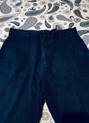 Pantalone COS Uomo taglia 48 / W32, colore blu scuro e tessuto pesante, ideale per autunno e inverno, merk: COS, staat: Goed, maat: W32 | FR 42, € 10,00, € 11,20 inclusief Kopersbescherming