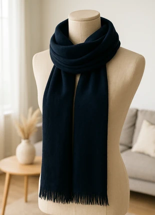 Écharpe vintage bleu marine, marque: Vintage Dressing, état: Très bon état, 5,00 €, 5,95 € Protection acheteurs incluse