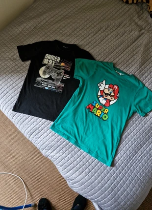 Lot de 2 tee-shirts taille 12 ans thème gamer, marca: Super Mario, estado: Muy bueno, tamaño: 12 años / 152 cm, 4,00 €, 4,90 € Protección al comprador incluida