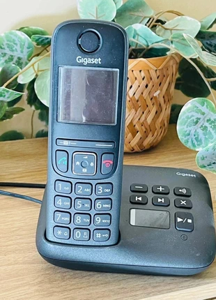 Telephone sans fil gigaset base repondeur mains libres ecran clavier noir maison bureau, brand: Gigaset, condition: Very good, €20.00, €21.70 includes Buyer Protection