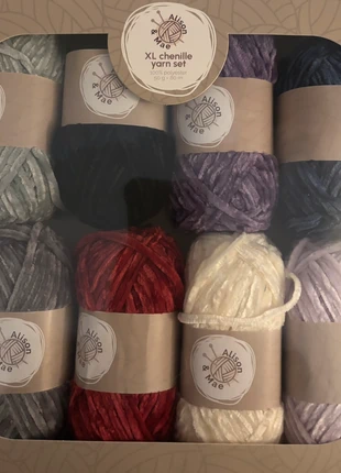 Pelotes chenille, brand: LAINE, condizioni: Nuovo senza cartellino, €8.00, €9.10 include la Protezione acquisti