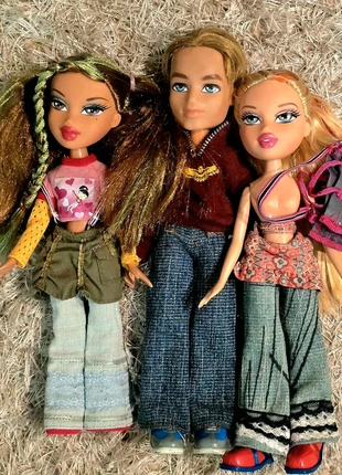 Lote Bratz + Bratz Boy Tokyo a go go(2004, MGA), marque: Bratz, état: Très bon état, taille: L, 34,00 €, 36,40 € Protection acheteurs incluse
