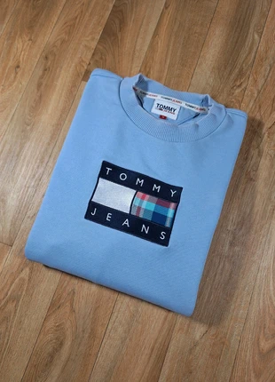 Pull Tommy Hilfiger Crewneck | Bleu ciel logo brodé | Taille M, marke: Tommy Hilfiger, zustand: Sehr gut, größe: M, 29,99 €, 32,19 € beinhaltet Vinted-Käuferschutz Pro