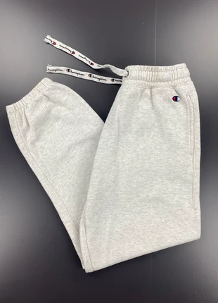 Jogging crème | taille XS femme | coupe droite | logo Champion | Tendance Premium, marque: Champion, état: Très bon état, taille: XS / 34 / 6, 15,00 €, 16,45 € Protection acheteurs (Pro) incluse