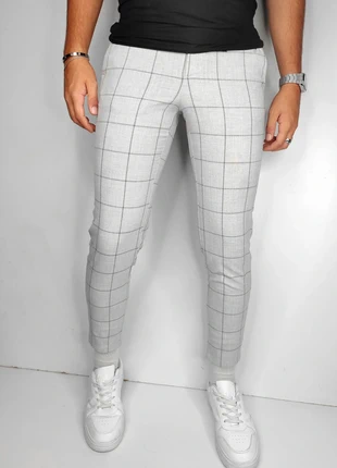 Pantalon de costume tailored gris à carreaux Bershka T.34, marque: Bershka, état: Très bon état, taille: XS, 15,00 €, 16,45 € Protection acheteurs (Pro) incluse