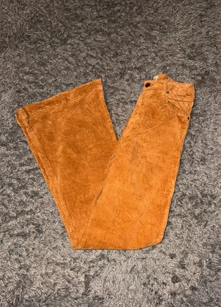 Pantalon En Velours Côtelé / Corduroy Rollas orange coton cotelé coupe Pattes d’éléphant taille 34, merk: Vintage Dressing, staat: Heel goed, maat: XS / 34 / 6, € 15,00, € 16,45 inclusief Kopersbescherming
