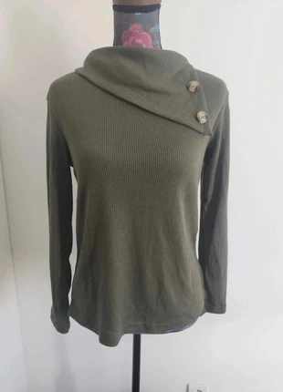 Magnifique blouse manches longues kaki Taille 36, brand: Shein, condizioni: Ottime, taglia: S / IT 40 / EU 36, €4.50, €5.43 include la Protezione acquisti