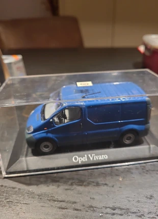 Opel Vivaro ,nieuw in doos, merk: Opel, staat: Nieuw met prijskaartje, maat: 6 jaar / 116 cm, € 15,00, € 16,45 inclusief Kopersbescherming