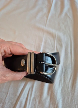 Ceinture cuir noir vintage, marque: Vintage, état: Très bon état, taille: 115 cm, 5,00 €, 5,95 € Protection acheteurs incluse