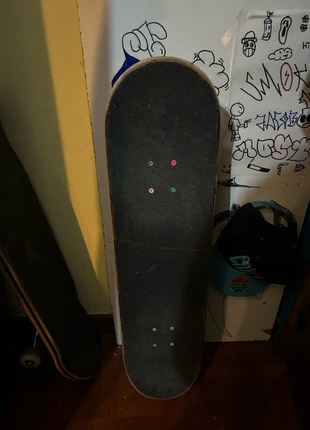 Skate, merk: Cliché, staat: Heel goed, € 120,00, € 126,70 inclusief Kopersbescherming