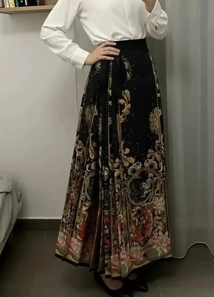 Jupe Longue Noire Imprimé Floral Doré Carpes Koï Style Asiatique, marca: Original, estado: Muito bom, tamanho: M / 38 / 10, €48.67, €51.80 inclui Proteção do Comprador Pro