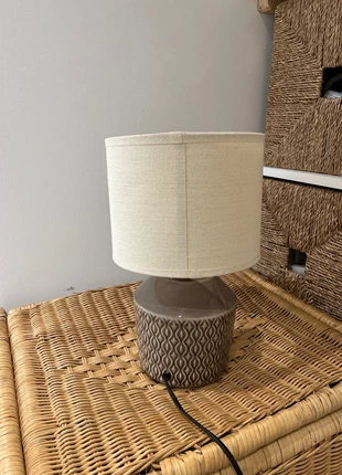 Lampe avec abat jour beige, marque: sans marque, état: Très bon état, 4,00 €, 4,90 € Protection acheteurs incluse