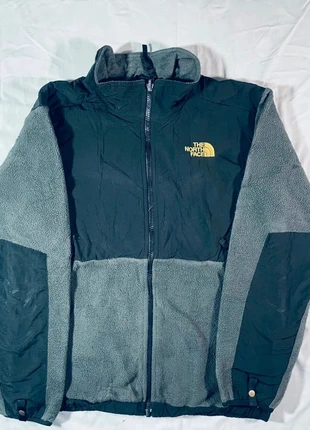 Polaire The North Face  XS Homme Grise et Noir Logo bordé brodé jaune #719, brand: The North Face, condition: Very good, size: XS, €50.00, €53.20 includes Buyer Protection