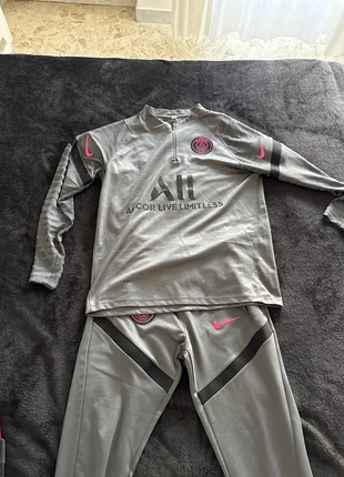 Tuta Nike PSG, Paris Saint-Germain, marque: Nike, état: Bon état, taille: M, 35,00 €, 37,45 € Protection acheteurs incluse