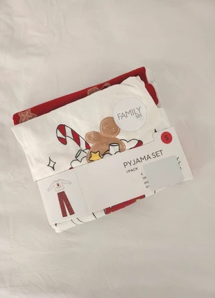 Pyjama de Noël femme Sinsay (taille S), marque: Sinsay, état: Neuf avec étiquette, taille: S / 36 / 8, 8,00 €, 9,10 € Protection acheteurs incluse