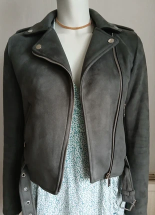 Veste style motard en suédine grise Taille 32, marke: Primark, zustand: Sehr gut, größe: XXS / 32 / 4, 10,00 €, 11,20 € inklusive Vinted-Käuferschutz