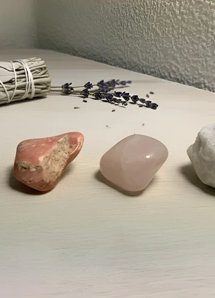 Crystal Collection – 4 Healing Stones (Tumbled & Rough Mix), brand: Quartz, condition: Good, £20.00, £21.70 includes Buyer Protection