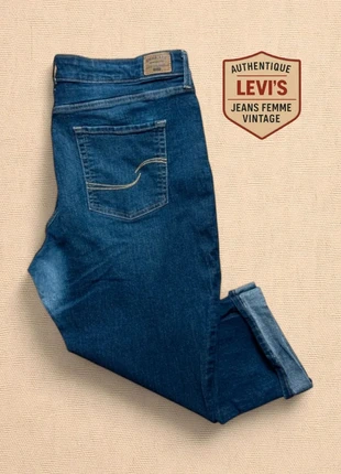 Jean Levi’s® Authentique femme slim bleu foncé taille FR 46 (W36 L32) bon état 1094, marca: Levi's, estado: Bueno, tamaño: XXXL / 46 / 18, 14,00 €, 15,40 € Protección al comprador Pro incluida
