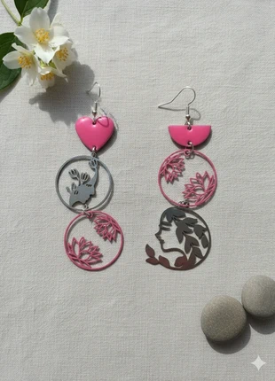 Boucles d'Oreilles Asymétriques "Muse Florale" - Argent & Rose Fuchsia, marke: Tendance, zustand: Sehr gut, 9,00 €, 10,15 € beinhaltet Vinted-Käuferschutz Pro