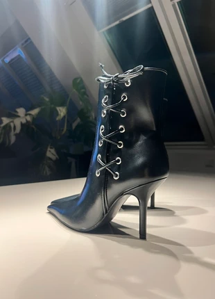 H&M High Heel Stiefeletten Boots Schnürung Schwarz Größe 38, marke: H&M, zustand: Neu, mit Etikett, größe: 38, 20,00 €, 21,70 € inklusive Vinted-Käuferschutz