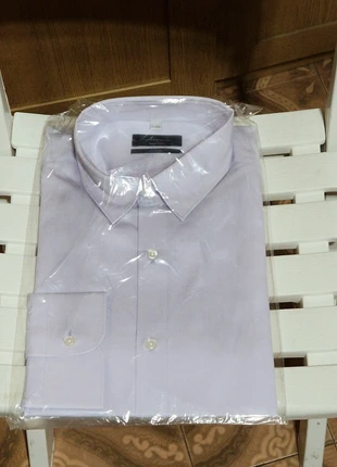 Camicia nuova Lilla maniche lunghe, brand: artigiani, condizioni: Nuovo con cartellino, taglia: L, €5.00, €5.95 include la Protezione acquisti