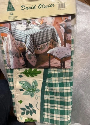 nappe ronde diametre 180 cm, marque: David Olivier, état: Neuf avec étiquette, 4,00 €, 4,90 € Protection acheteurs incluse