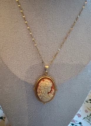 Collier camée déesse grecque dorée, merk: Creatrice, staat: Heel goed, € 27,00, € 29,05 inclusief Kopersbescherming