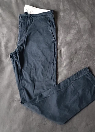 🔥 Pantalon chino UNIQLO homme bleu marine – coupe droite taille 44, marca: Uniqlo, estado: Muy bueno, tamaño: W35 | ES 44, 9,00 €, 10,15 € Protección al comprador incluida