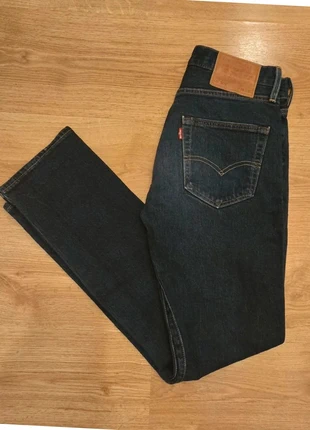 Jean Levi’s 501 Premium Bleu Coupe droite Femme W28 L32 / FR38, merk: Levi's, staat: Heel goed, maat: W28 | FR 38, € 25,00, € 26,95 inclusief Kopersbescherming