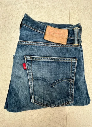 Jean Levi’s 513 Vintage Bleu taille W31 L32, brand: Levi's, condizioni: Ottime, taglia: IT 40 | W31, €16.00, €17.50 include la Protezione acquisti Pro