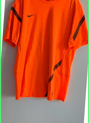Maillot running Nike homme XL, marque: Nike, état: Très bon état, taille: XL, 19,00 €, 20,65 € Protection acheteurs incluse