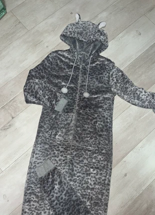 combinaison pyjama capuche léopard gris – ultra douce & cosy 🐆🤍, état: Très bon état, taille: S / 36 / 8, 5,00 €, 5,95 € Protection acheteurs incluse