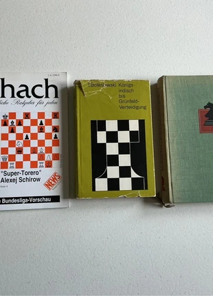 Ouvrages sur les échecs en langue allemande., état: Satisfaisant, 10,00 €, 11,20 € Protection acheteurs incluse
