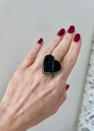 Heart Shaped Raw Tourmaline Silver Plated Ring - adjustable, brand: tourmaline, condition: Very good, size: Adjustable, £18.00, £19.60 includes Buyer Protection