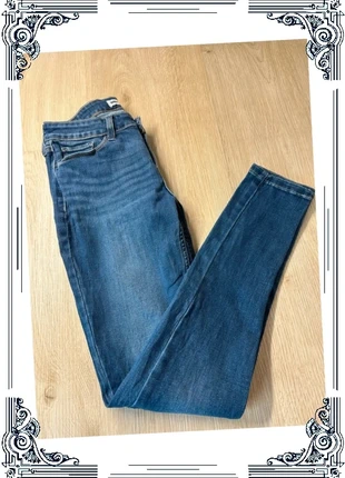 Pantalon Jean Levi's Femme Taille W28 L30, marke: Levi's, zustand: Sehr gut, größe: Sonstige, 6,00 €, 7,00 € inklusive Vinted-Käuferschutz